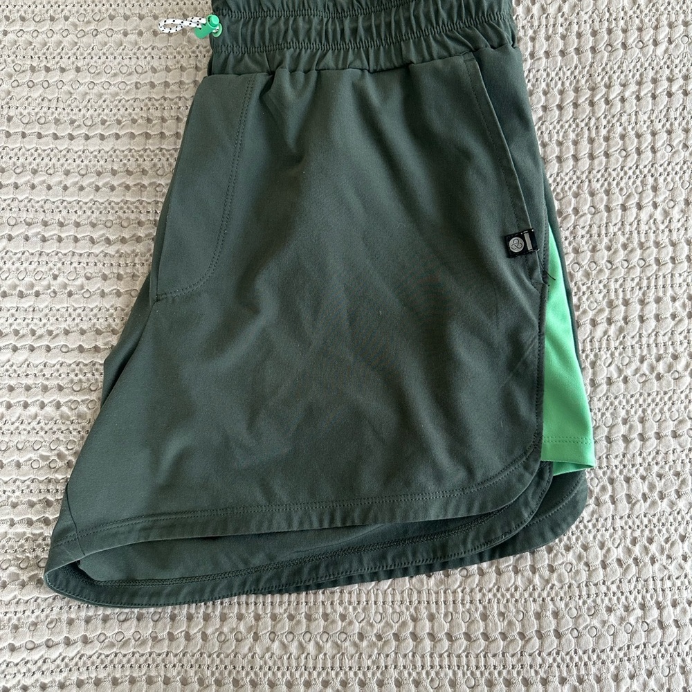 Zella Excursion Performance Shorts size Medium
